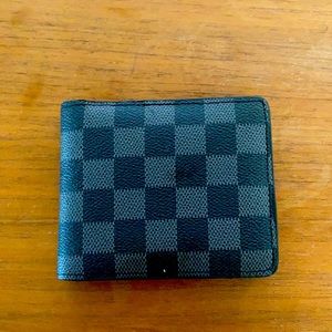 Lois vittuan walllet new